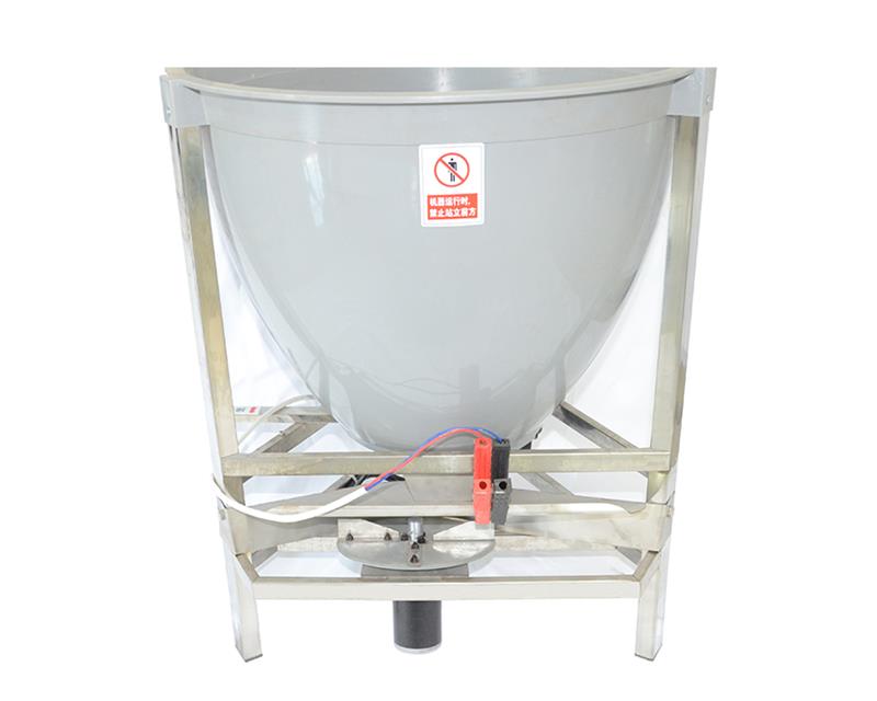 自動投魚機